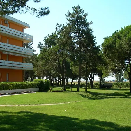 Ferienwohnung Fuer 7 Personen Ca 50 Qm In Bibione, Adriakueste Italien Und Umgebung - B62891 *